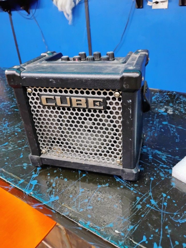 Roland Micro Cube GX Guitar Amplifier