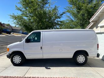 2005 Ford E-150