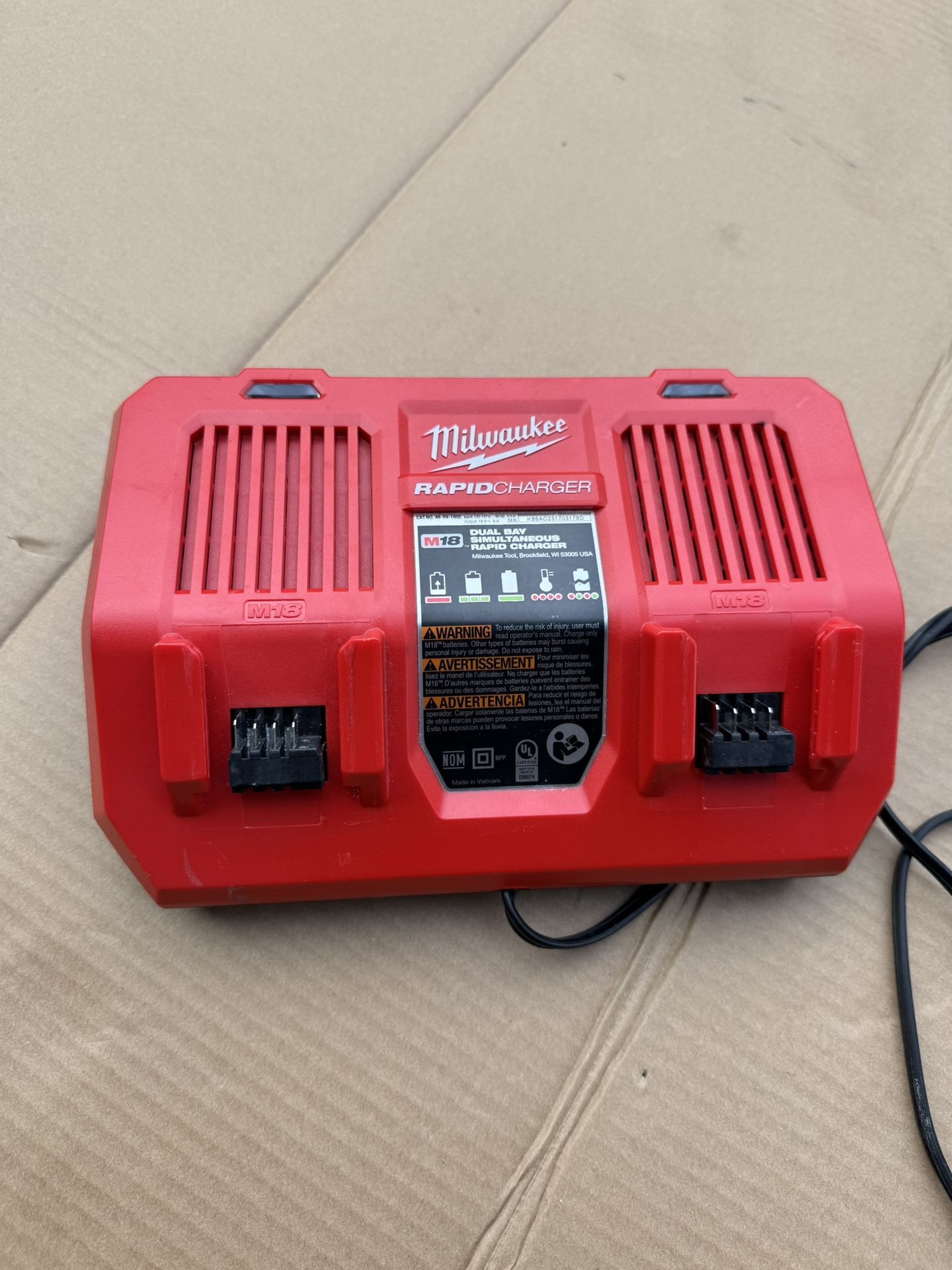 Milwaukee Dual Rapid Charger M18