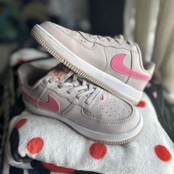 Girls Nike