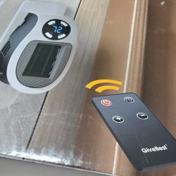 Ceramic Mini Heater With Remote 