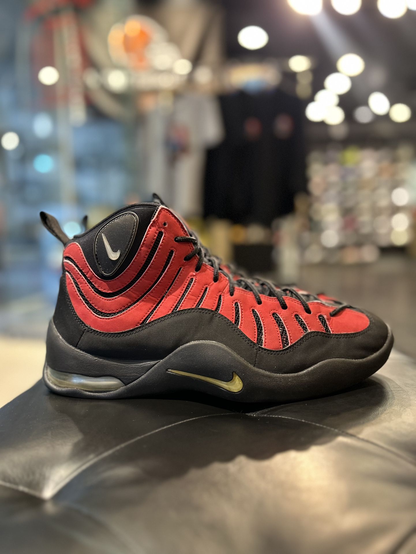 Nike Air Bakin Size 12 Men Shoes