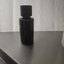 Quality Dark Glass Bottles 1 Oz With Or Without  Lid/ dropper