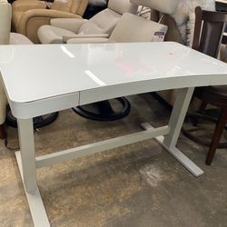 Tresanti Adjustable Desk