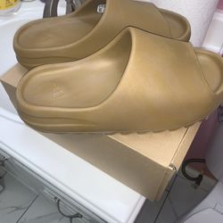 Yeezy Slides Ocher