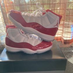 Air Jordan 11 Retro Cherry