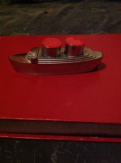 Vintage boat salt and pepper shakers from japan