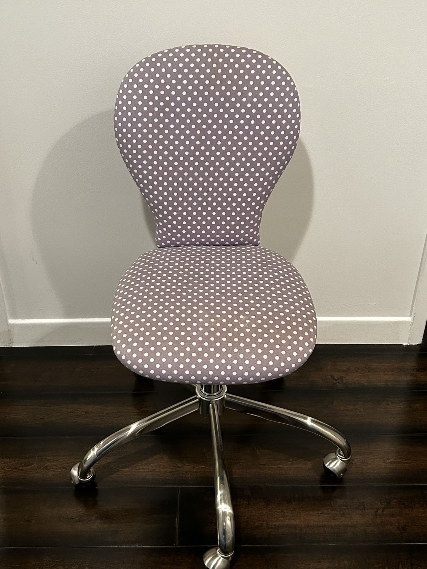 Children’s Swivel Desk Chair