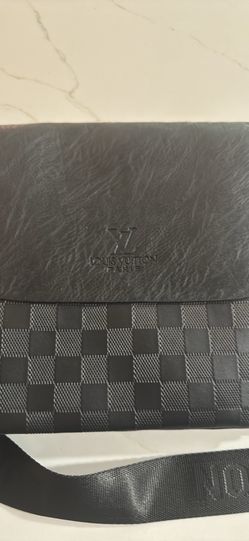 Louis black crossbody