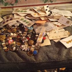 Over 200 Beautiful Vintage Buttons .Buying All Together