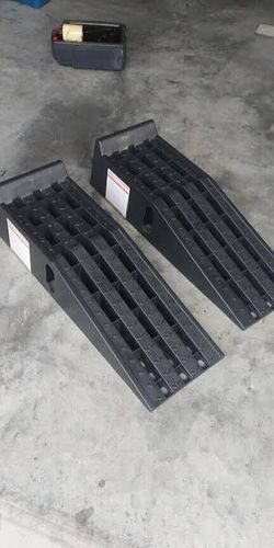 PITTSBURGH Vehicle Ramps 6500lbs, 2 Piece