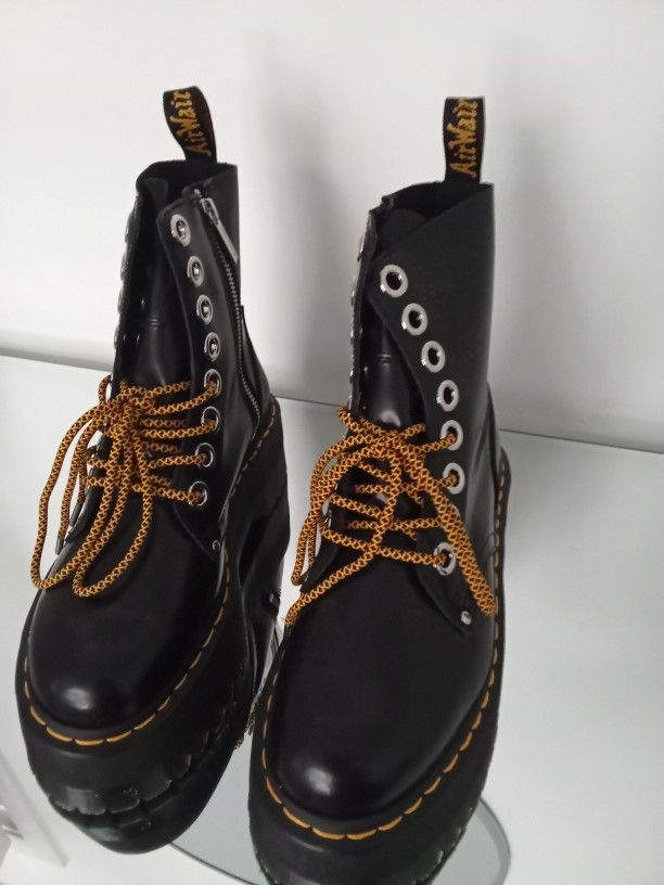 Womens Dr. Martens Jadon Max Platform Boot - Black - Size 8