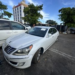 Hyundai Equus 5.0 – All Parts Available 2014