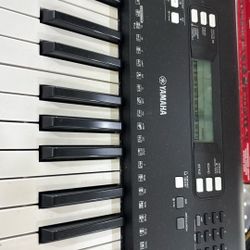 Yamaha keyboard 