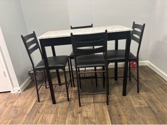 Dinning room table