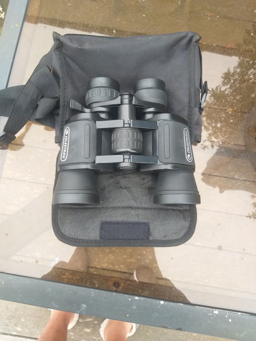 Celestron G2 Binoculars 
