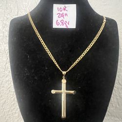 10K Yellow Gold Chain and Pendant 6.8Gr 24 Inches Long