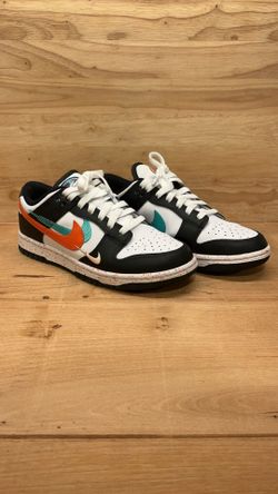 Nike Dunk Low Multi-Swoosh - Size 7W