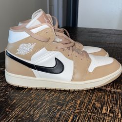 Nike Air Jordan High Top 1’s Men’s 9 1/2