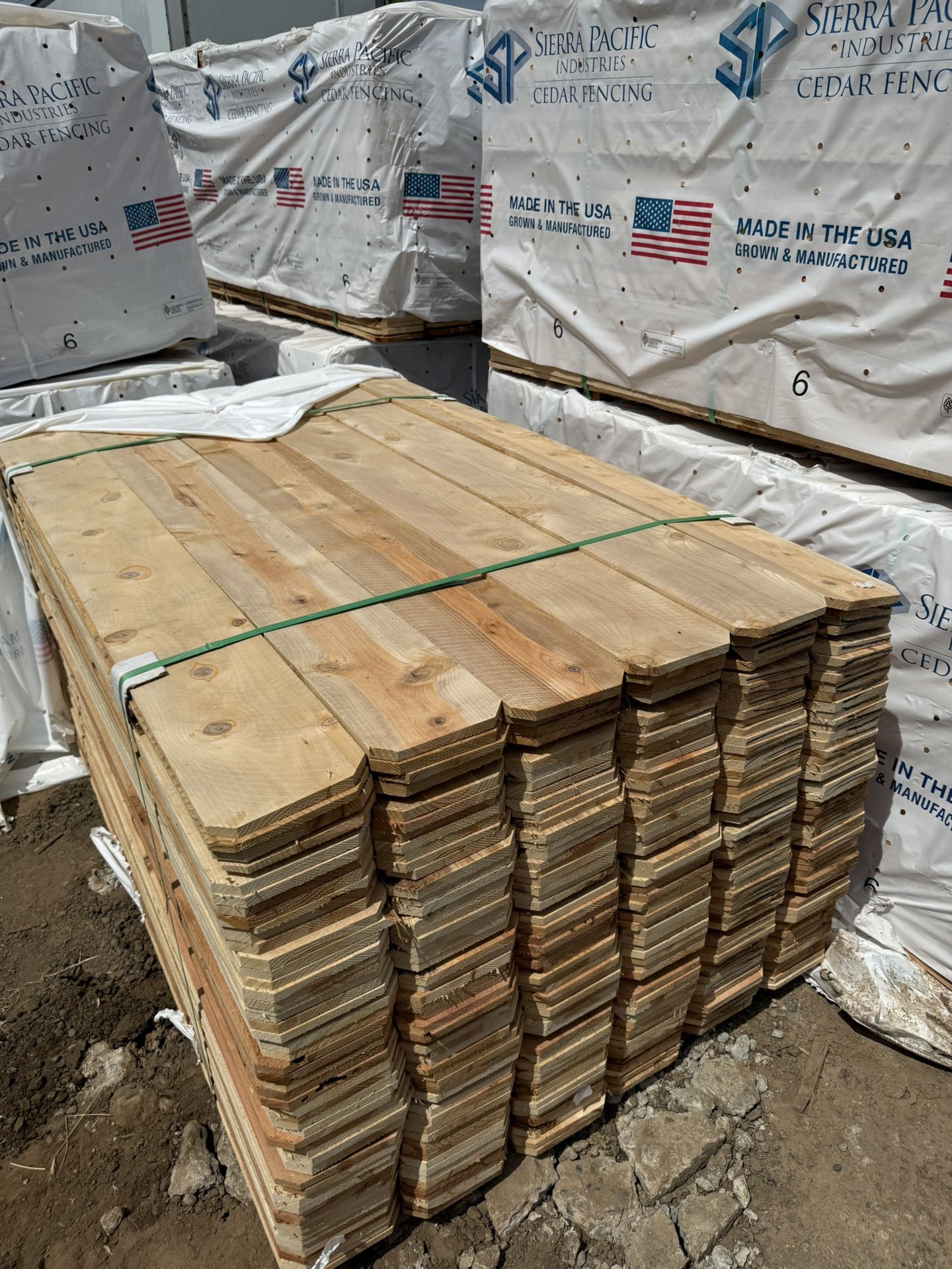 FENCE WOOD CEDAR