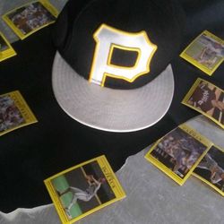 PHILLIES FITTED!!!! CARDS ALSO FOR SALE!!