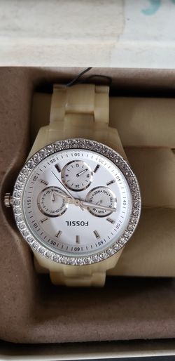 Fossil beige bling bezel