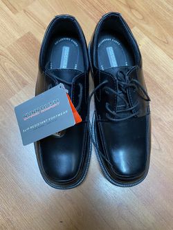 Men’s shoes size 9