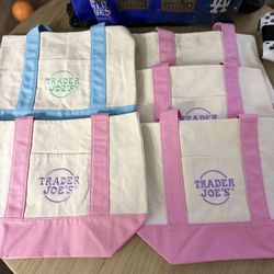 Trader Joe’s Mini Tote Bags & Insulated Lunch Bag