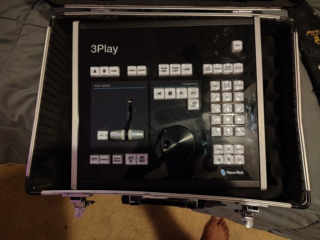 Vizrt Play 3P1 Control Surface