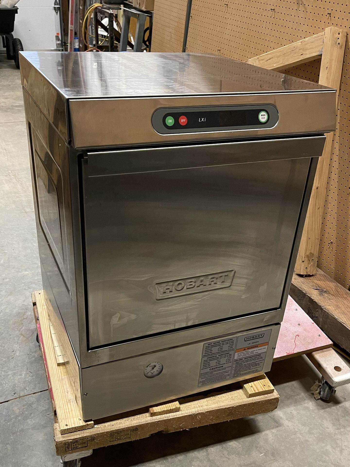 Hobart LXIH Dishwasher (130017)