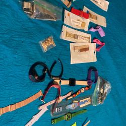 32 Pieces  Vintage  Disney Watch and Wacht Strapless 