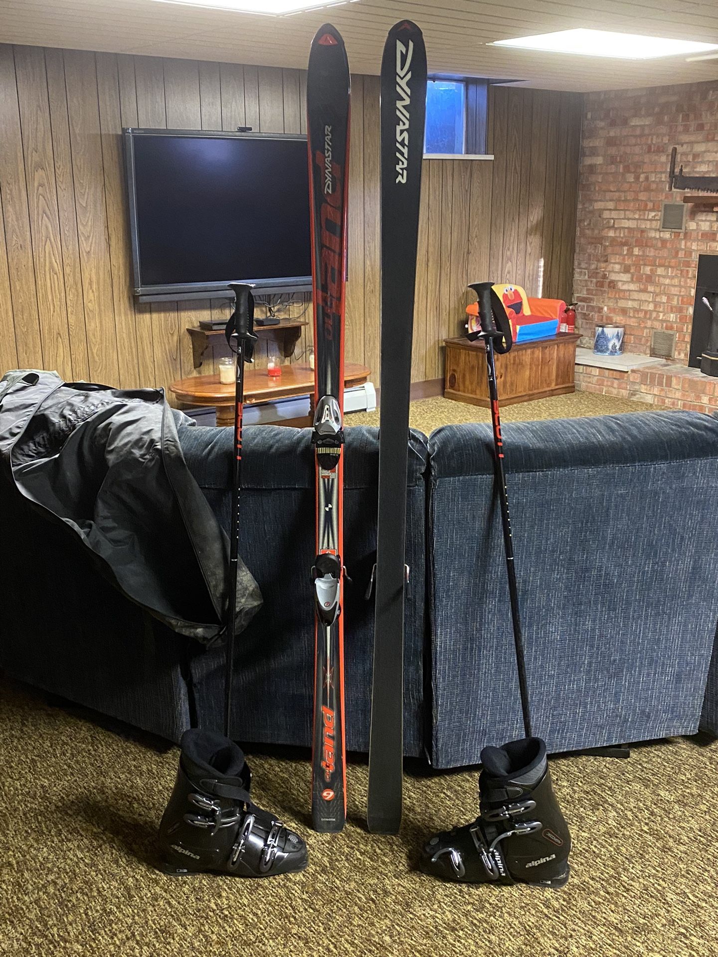 Dynastar Skis