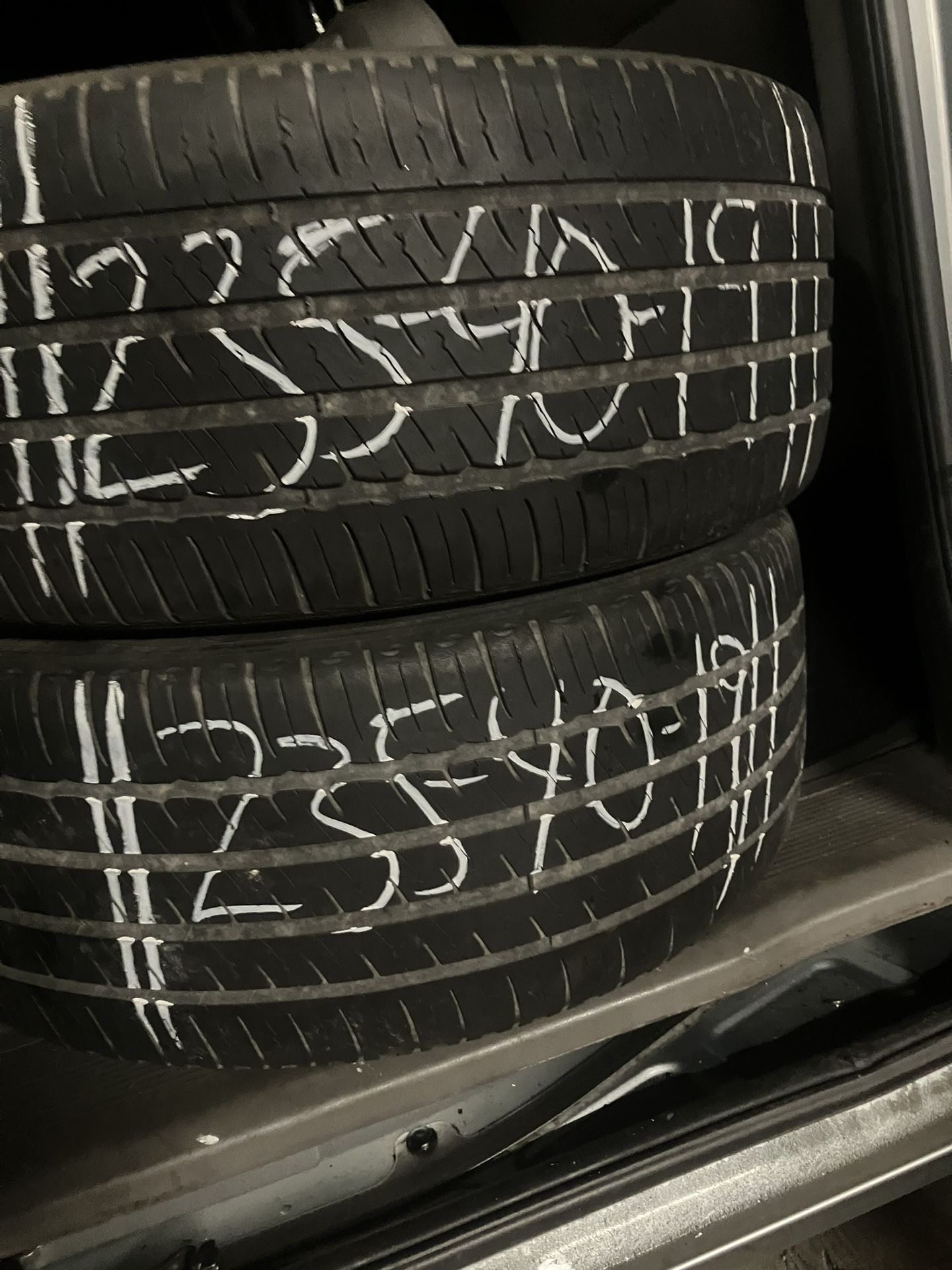 235/40/19