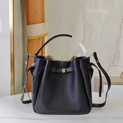 TB Romy Bucket Bag Brand New With Superior Quality Size 22x21.5x9.5cm