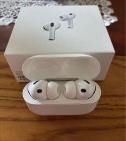 Apple AirPods Pro 3 noise cancellation