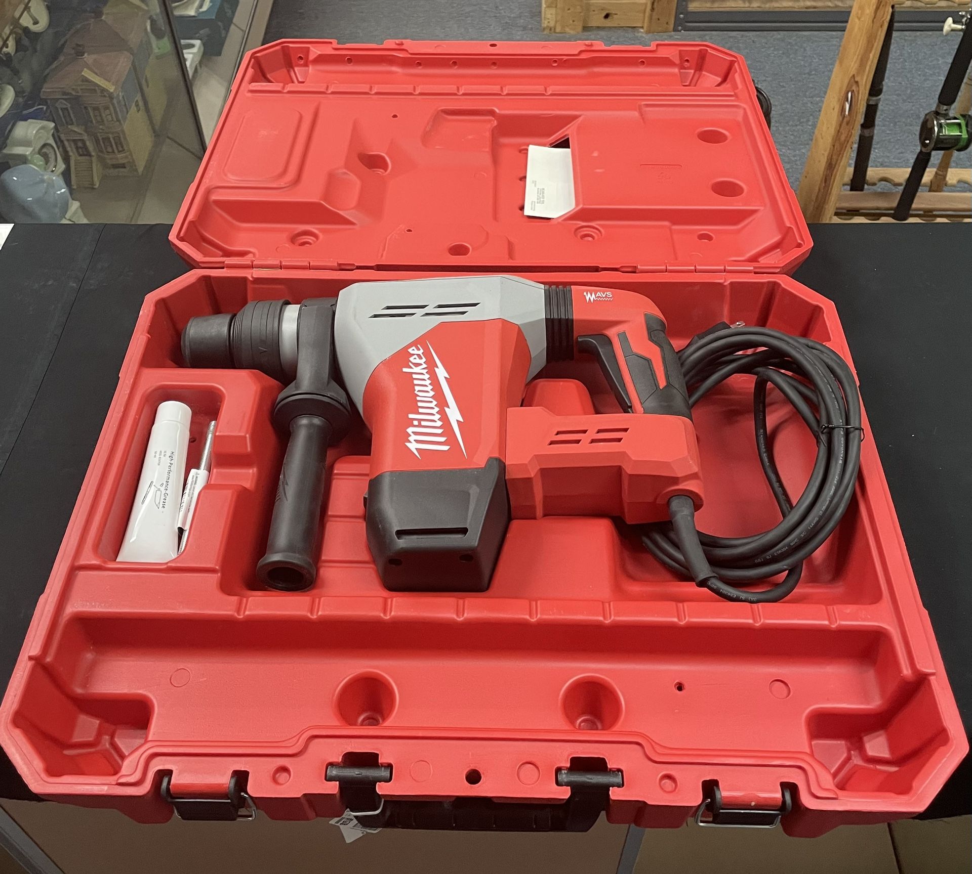 Milwaukee 1-9/16in. Rotary Hammer Drill