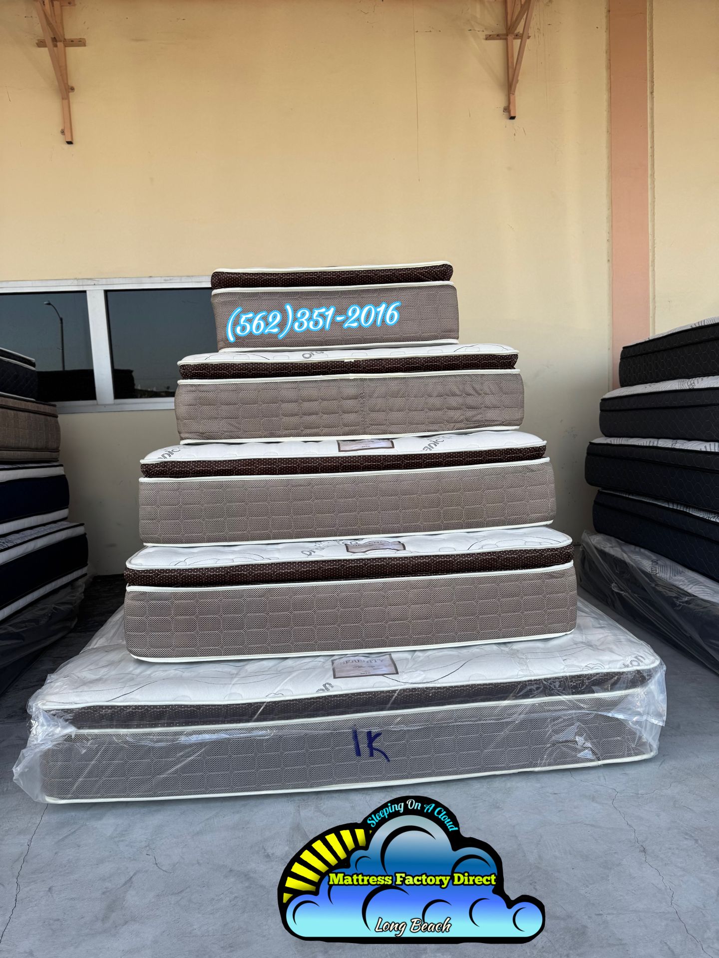 New pillow top mattress and box spring bed set cama