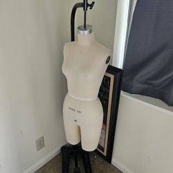 Wolfform Co Dress Form Size 8 Vintage 