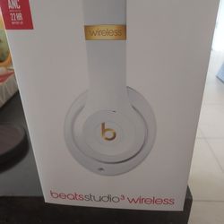 BEATS STUDIO 3 WIRELESS HEAD PHONES 