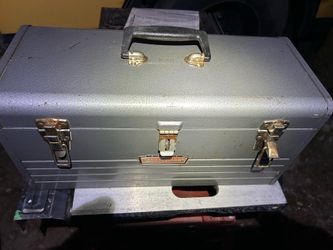 Vintage Craftsman metal tool box with tray