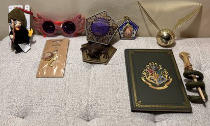 Harry Potter Collectibles And Stationary 