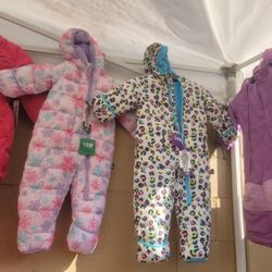 Traje Completos Para Ir A La Nieve  De Niña18M  24m $30 Cada Uno