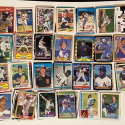 Hall of Fame Baseball Card Collection