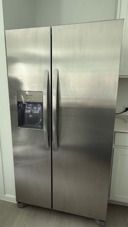Frigidaire Standard Depth Side by Side Refrigerator in Stainless Steel