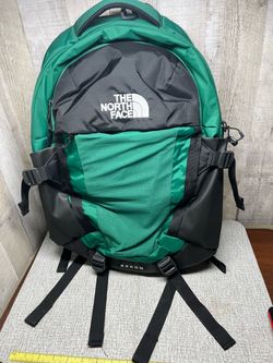 The North Face Recon Hiking Daypack Green/Black Nylon 10L Fits 15" Laptop
