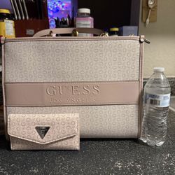 BRAND NEW Guess Purse With Matching Wallet 