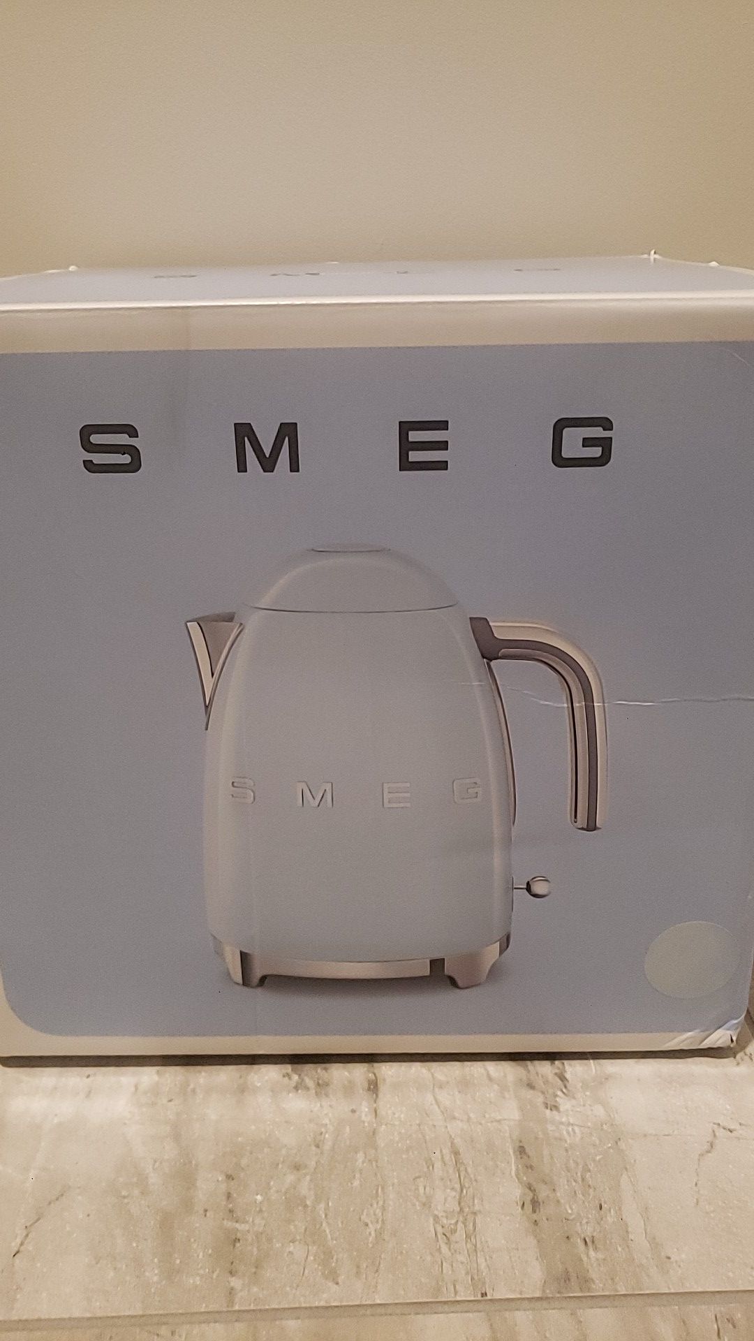 Smeg brang electric tea kettle new unopened in box