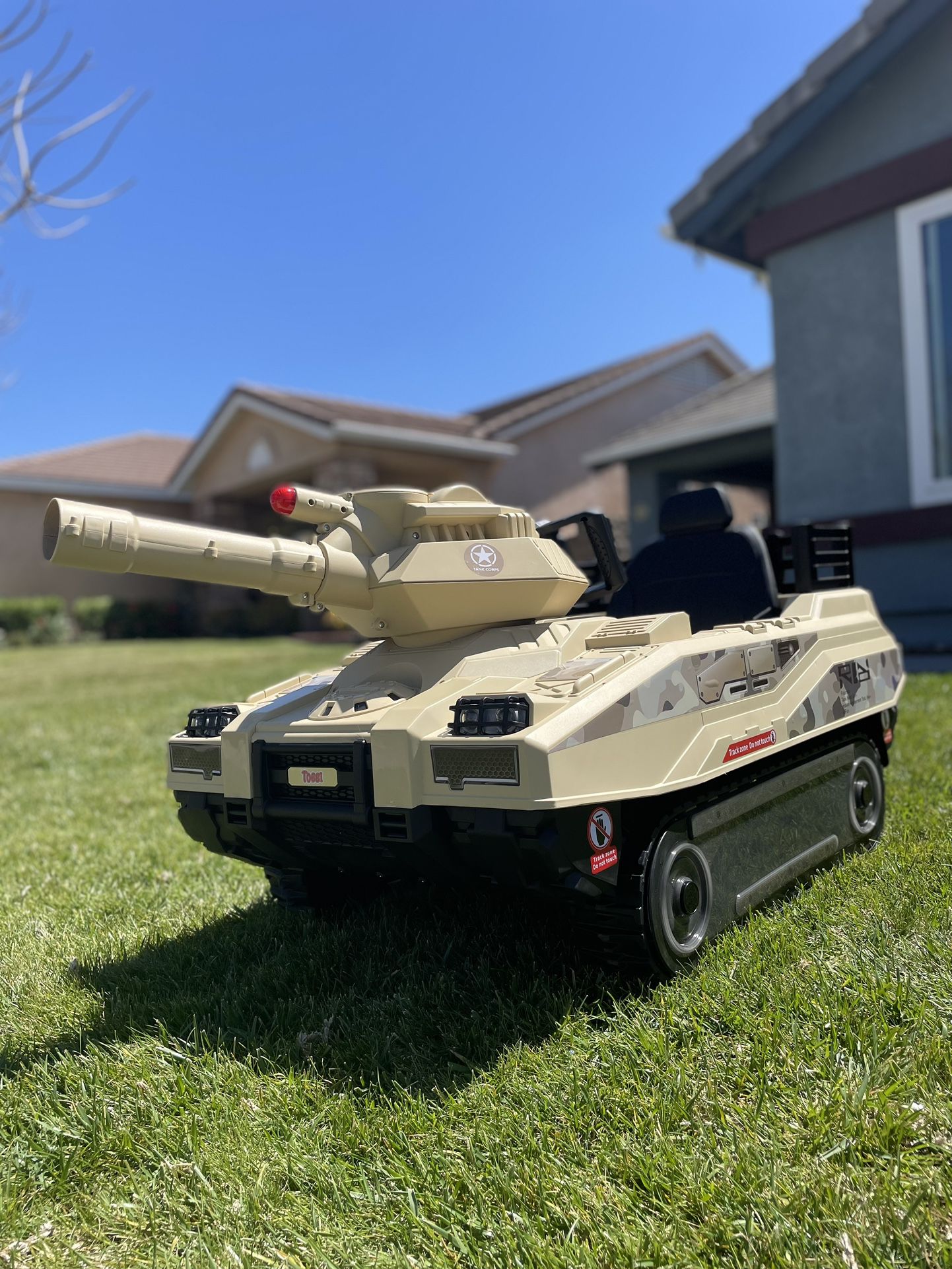 Ride on Tank 24V Electric Car for Kids to Drive with Remote Control Battery Powered Army Tank 360° Spin Off-Road Fighting Military Vehicle Toys for To