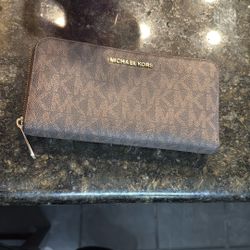 Michael Kors Large Wallet 