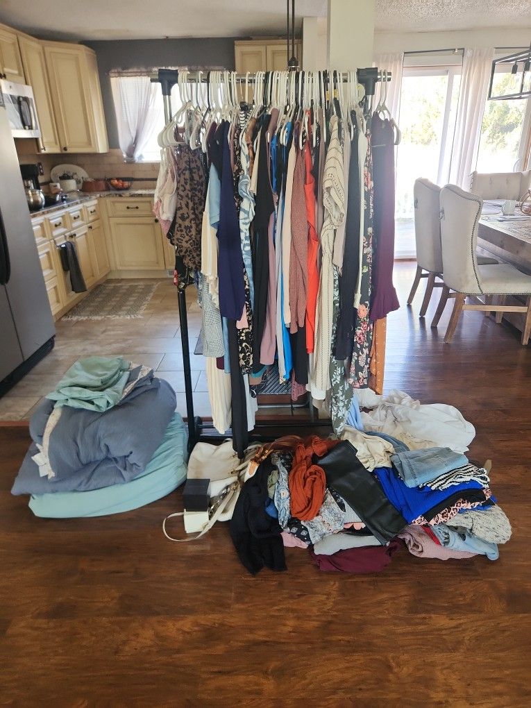 Womens Clothes